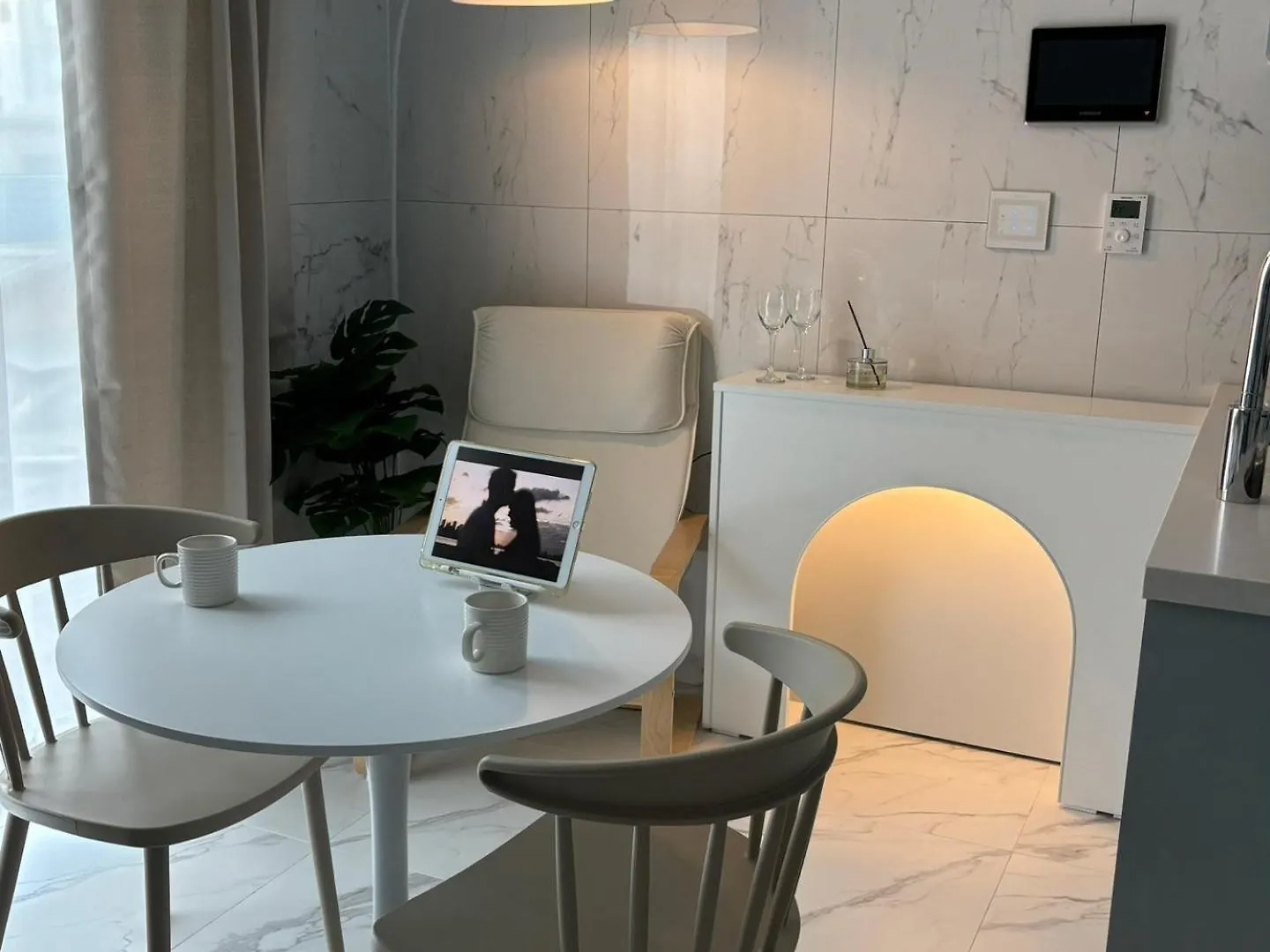 Sheer House Apartment Seoul